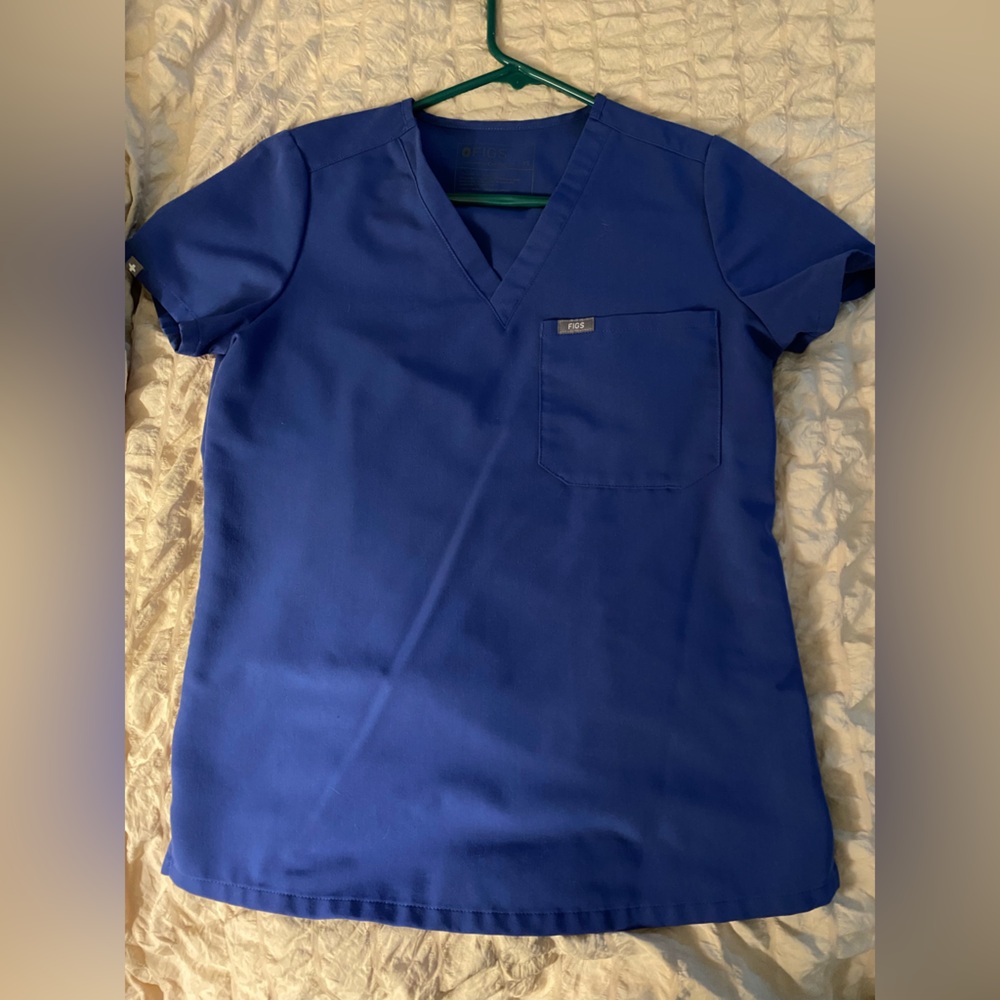 Women’s Fig Blue scrub shirt